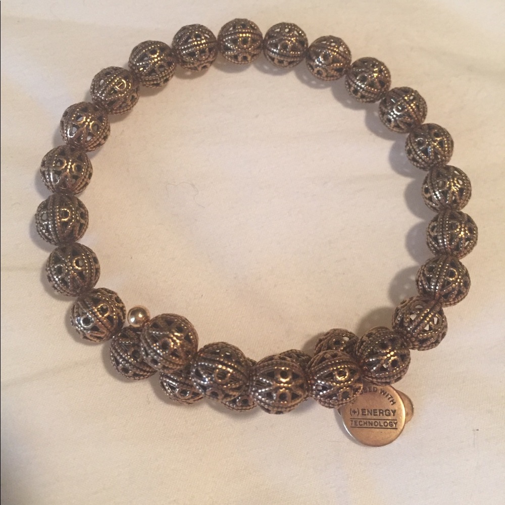 Gold Alex and Ani Bracelet!💛